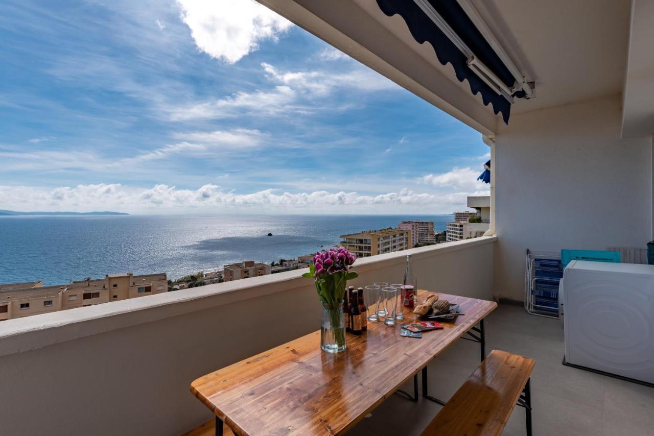 Magnifique Appartement Vue Mer, Spacieux Et Traversant アジャクシオ エクステリア 写真