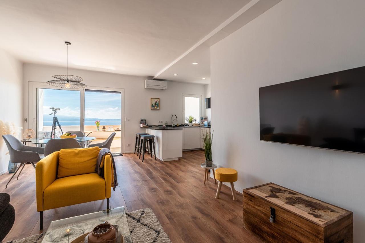 Magnifique Appartement Vue Mer, Spacieux Et Traversant アジャクシオ エクステリア 写真