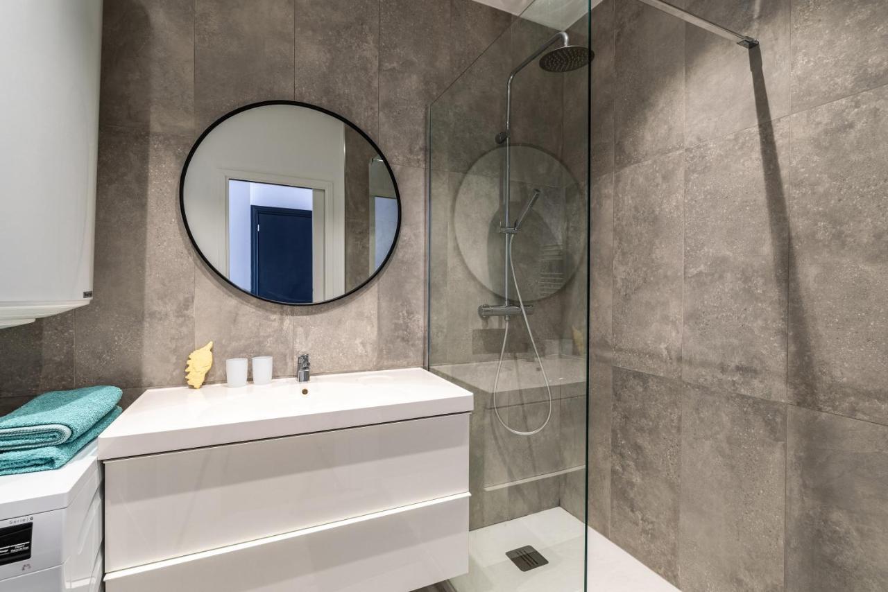 Magnifique Appartement Vue Mer, Spacieux Et Traversant アジャクシオ エクステリア 写真