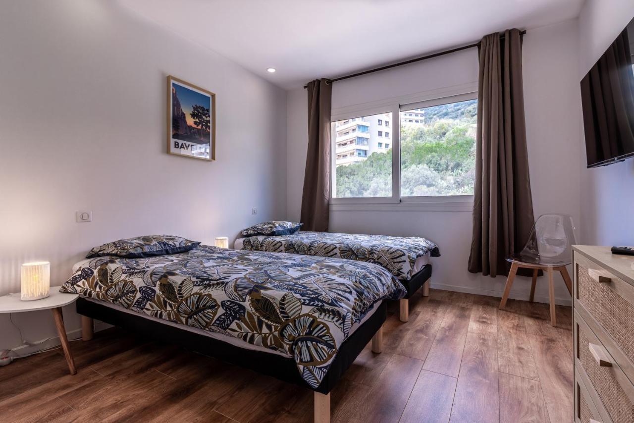 Magnifique Appartement Vue Mer, Spacieux Et Traversant アジャクシオ エクステリア 写真