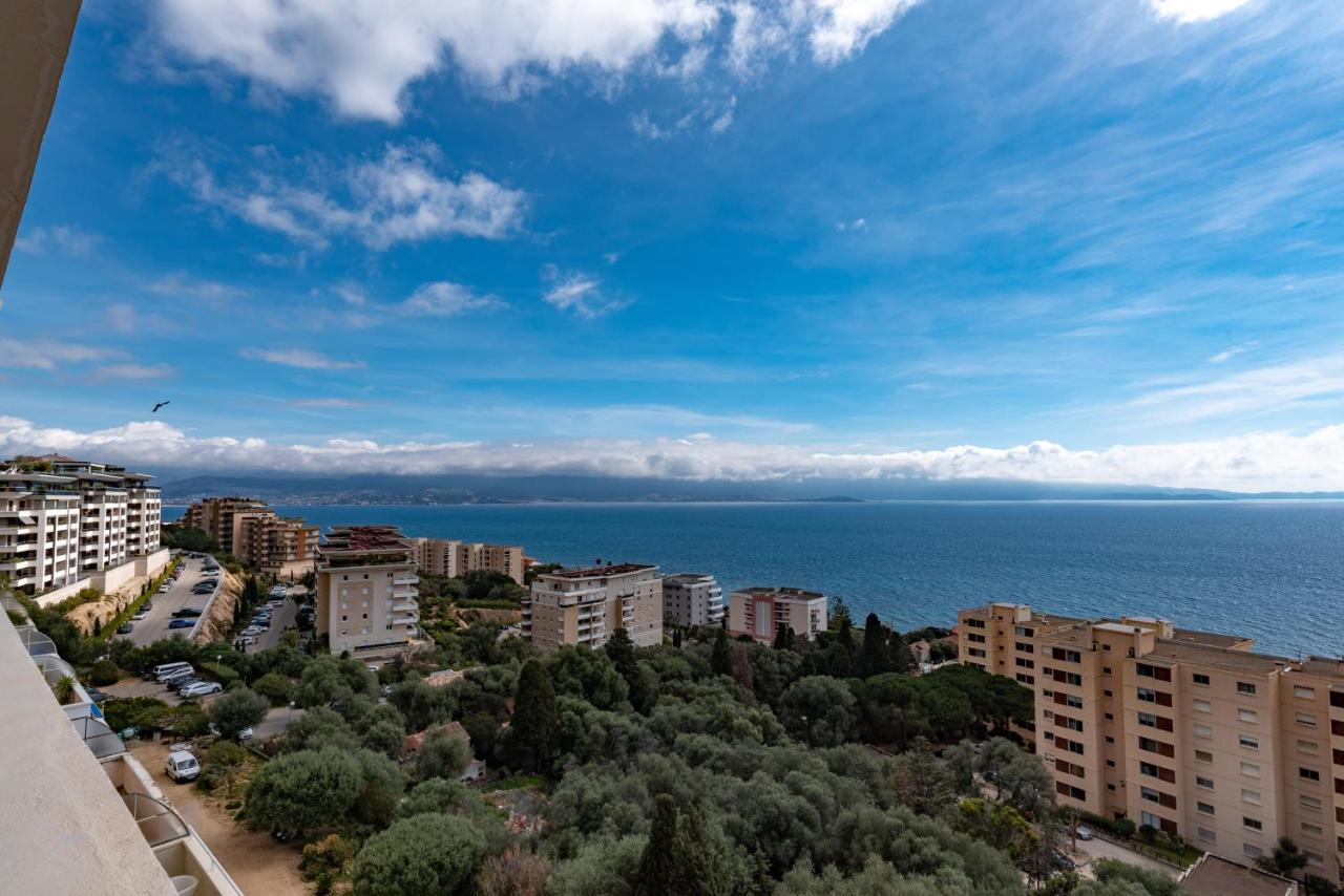 Magnifique Appartement Vue Mer, Spacieux Et Traversant アジャクシオ エクステリア 写真